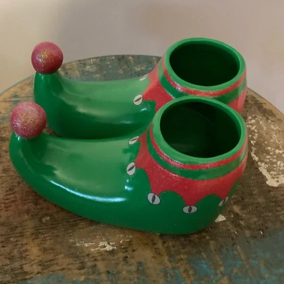 Christmas Decor Elf Shoes - Picture 4 of 6